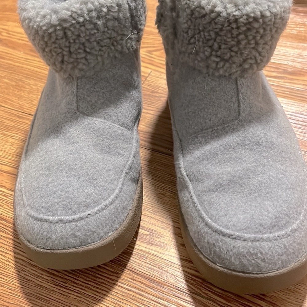 Sanuk Booties - Picture 4 of 5